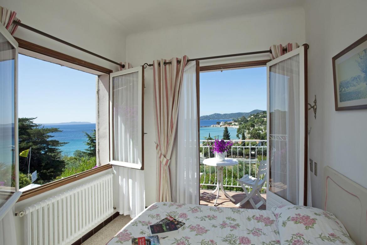 Chambre D Hote Cote D Opale Vue Sur Mer Chambre avec terrasse ou balcon, vue mer sur la plage et les îles d'or