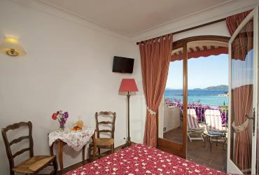 Hotel Bellevue In Le Lavandou